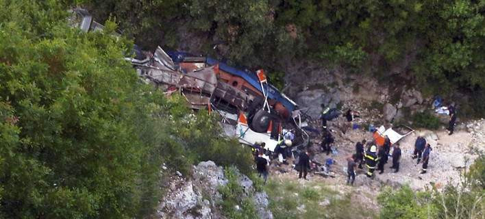 Μαδαγασκάρη: Βουτιά θανάτου σε χαράδρα για λεωφορείο -Τουλάχιστον 34 νεκροί